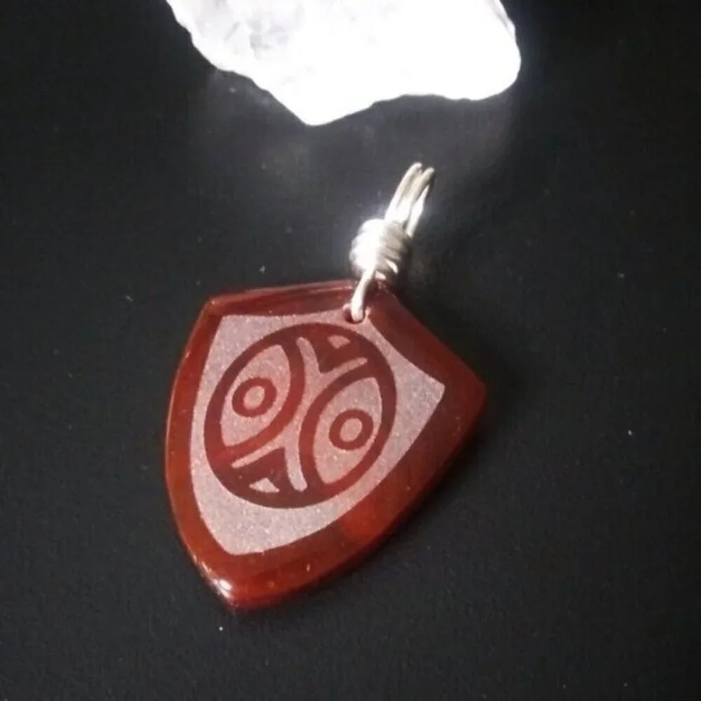 Masculine Russet Brown Agate Shield Pendant - Etched Tribal Design